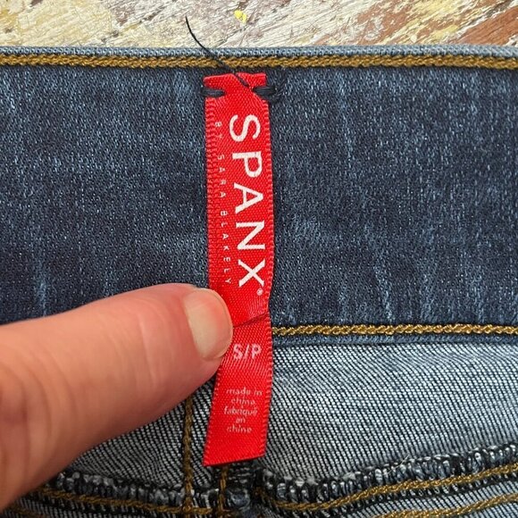 Spanx Distressed Ankle Skinny Jeans Medium Wash Small - Picture 3 of 8